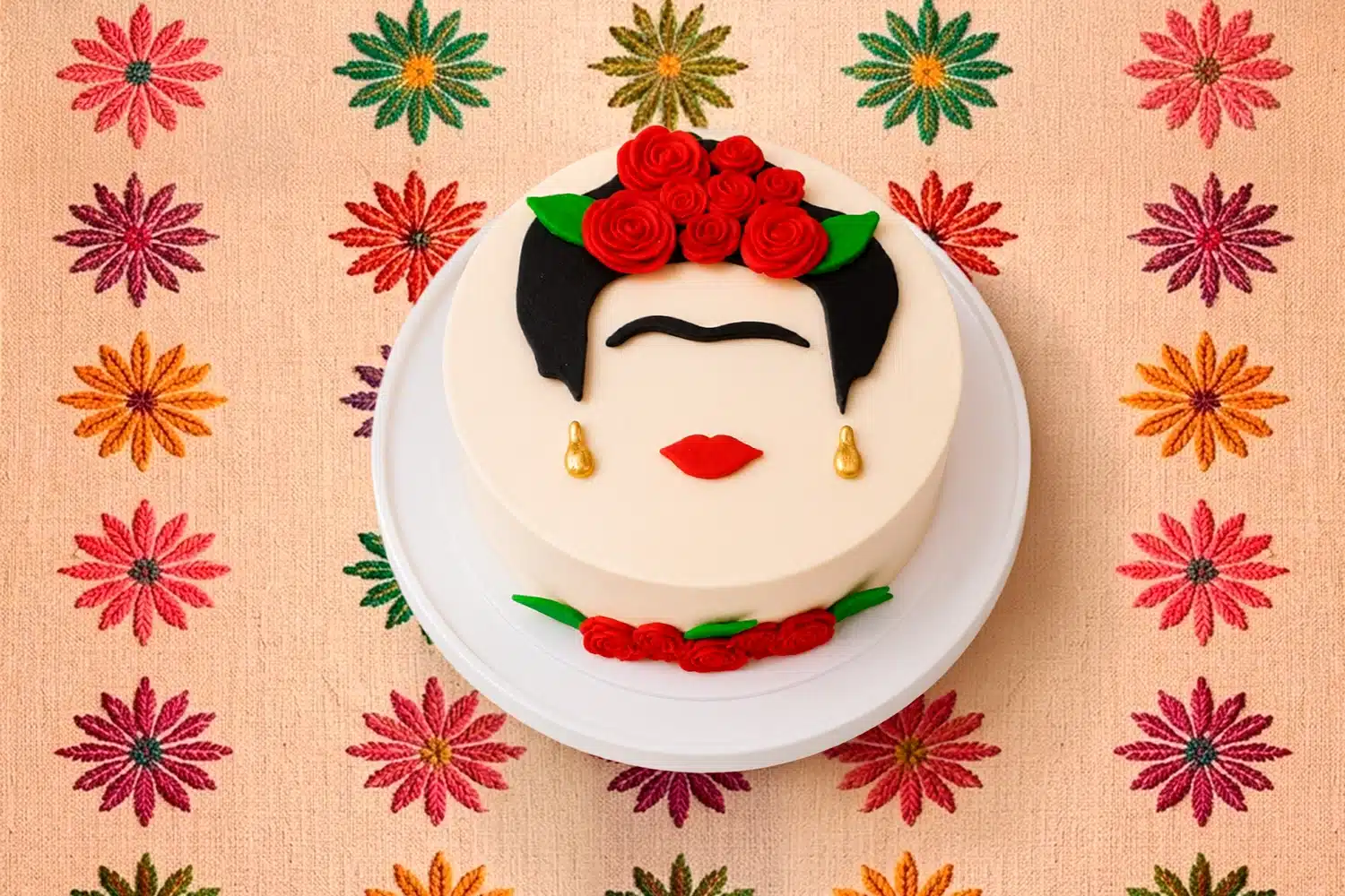 Pastel Frida, pastel noche mexicana, pastel para las fiestas patrias, postre 15 de sepriembre, postre para el grito, pastel para el grito, pastel para fiestas patrias